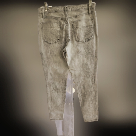 Mossimo Denim Jeggings Distressed Denim size 10 - Picture 2 of 7